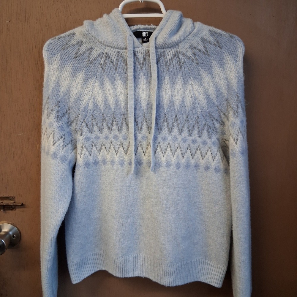 FRYE Women's Hooded Long Sleeve Fair Isle Print Baby Blue Sweater Sz Small